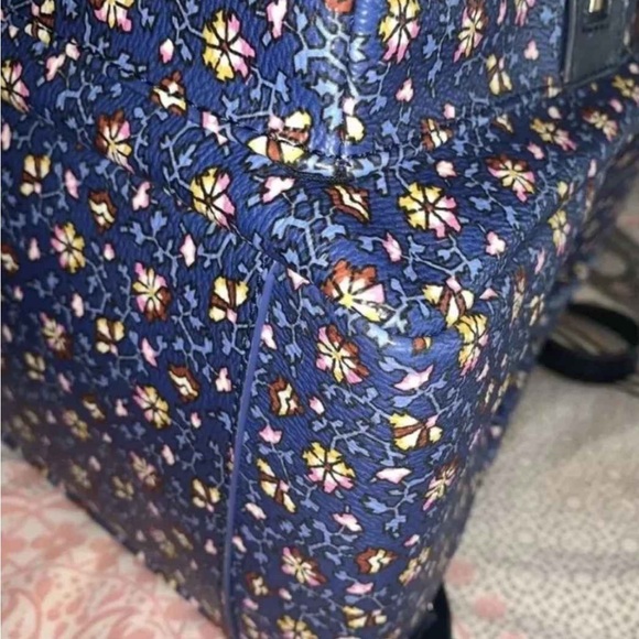 TORY BURCH BLUE FLORAL KERRINGTON BACKPACK LIKE NEW CONDITION.